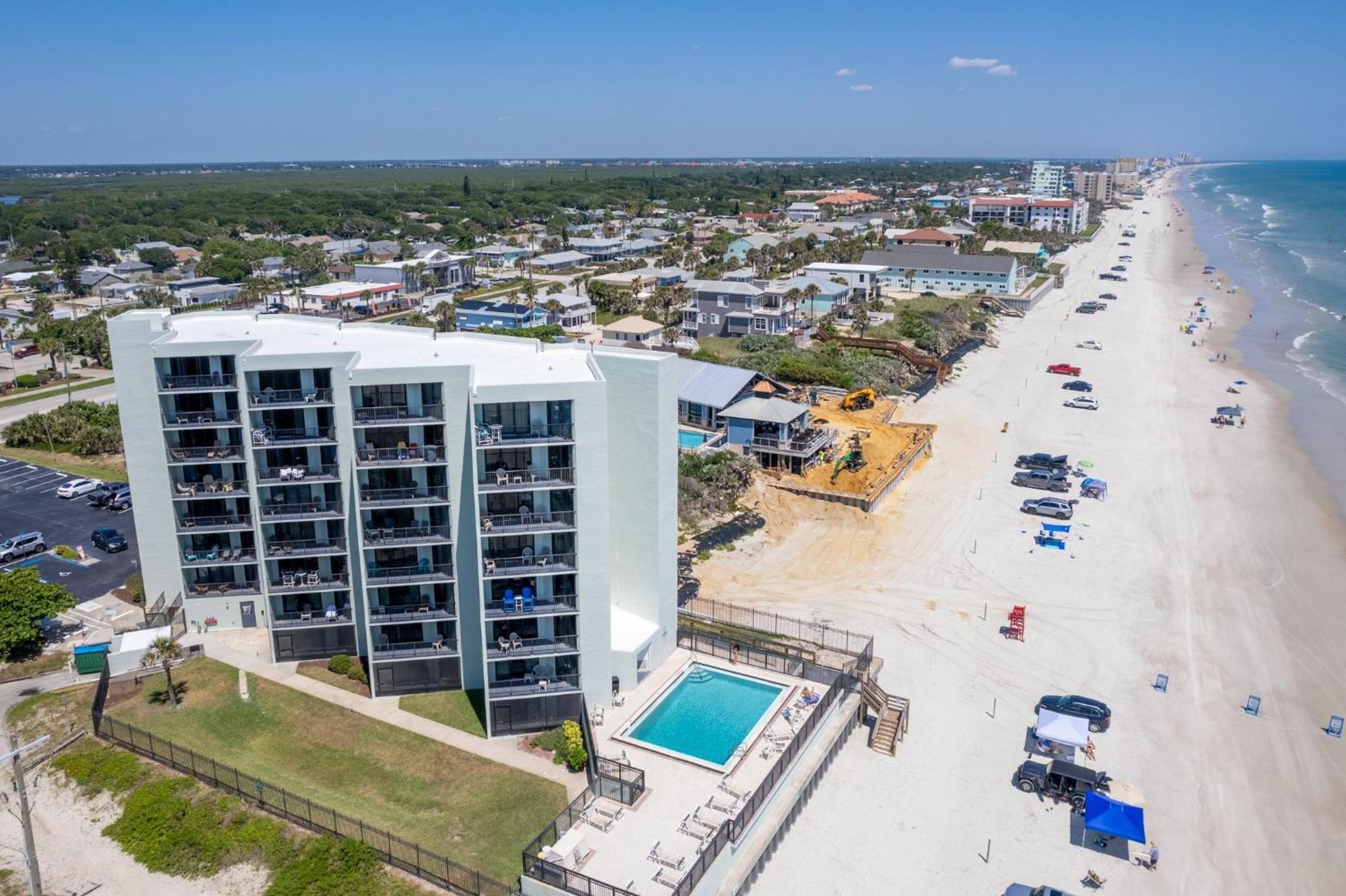 Ocean View With A Beachfront Pool At Ocean Trillium Condo ~ 403 New Smyrna Beach Exterior photo